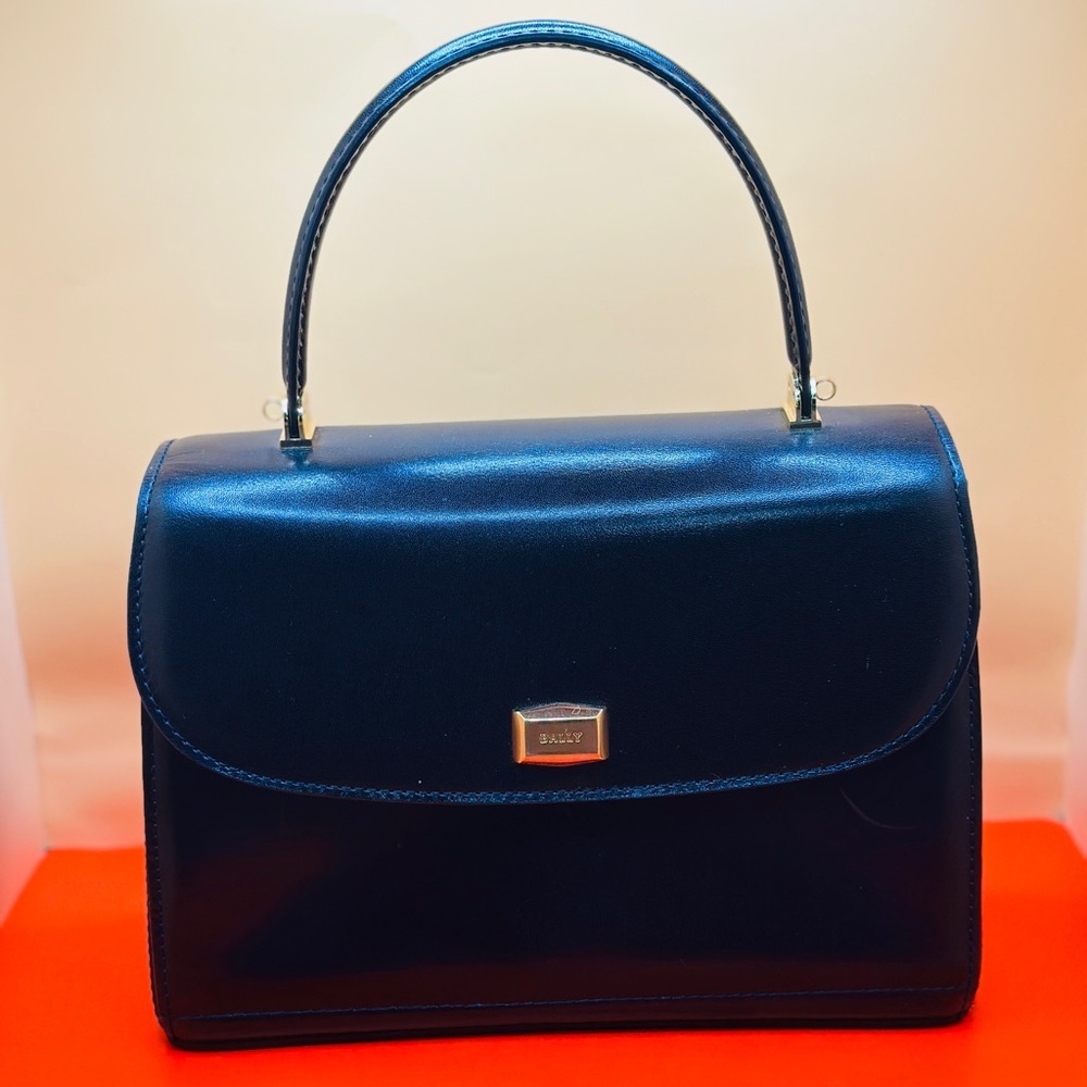 BALLY Black Leather Handbag with dustbag